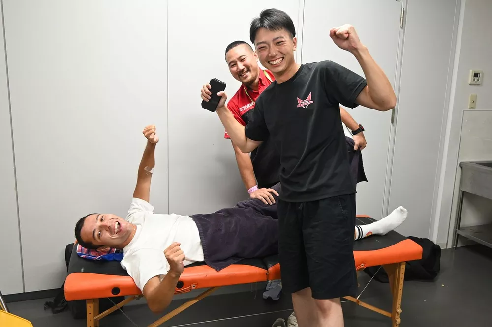Yusuke Shiotsu, Iori Kimura, #5 マッハ車検 エアバスター MC86 マッハ号