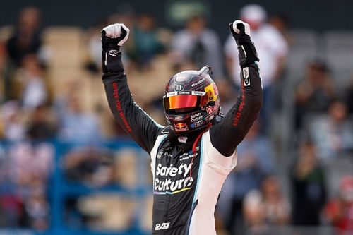 NASCAR Cup: Shane van Gisbergen arrasa en la visita a M&eacute;xico