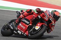 Bagnaia lidera el FP3 en Italia; M&aacute;rquez, irreconocible (21&ordm;)