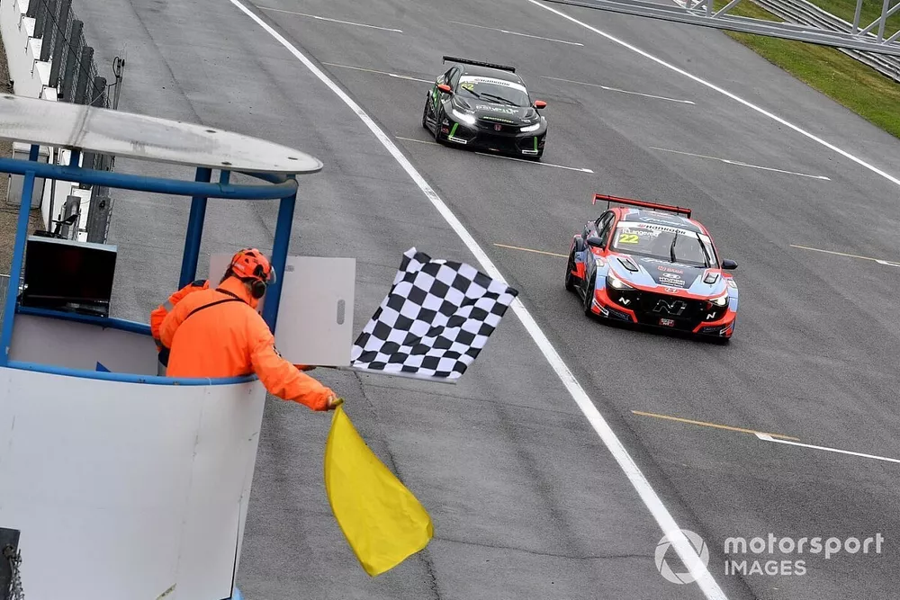 Niels Langeveld, Target Competition, Hyundai Elantra N TCR, Jack Young, MM Motorsport, Honda Civic Type R TCR, Kevin Ceccon, Aggressive Team Italia, Hyundai Elantra N TCR