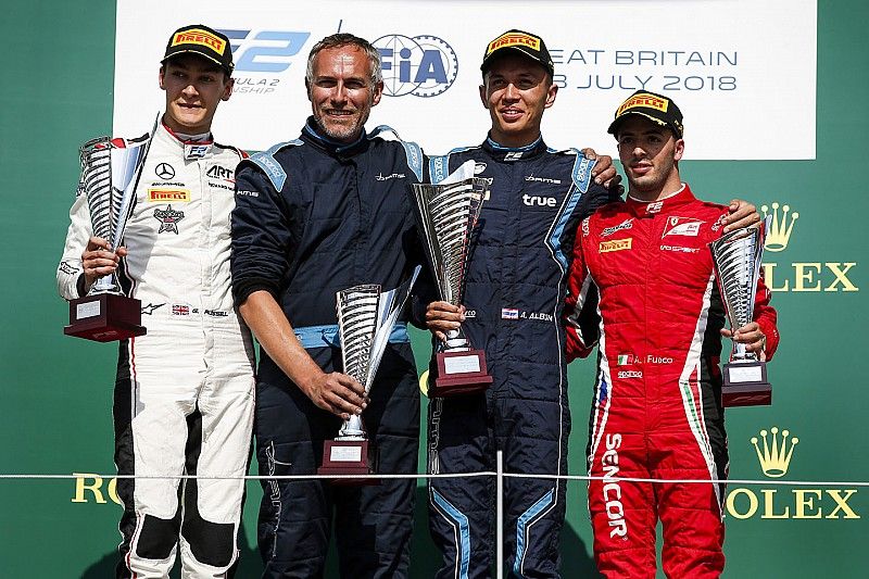 Podio: ganador de la carrera Alexander Albon, DAMS, segundo lugar George Russell, ART Grand Prix, tercer lugar Antonio Fuoco, Charouz Racing System