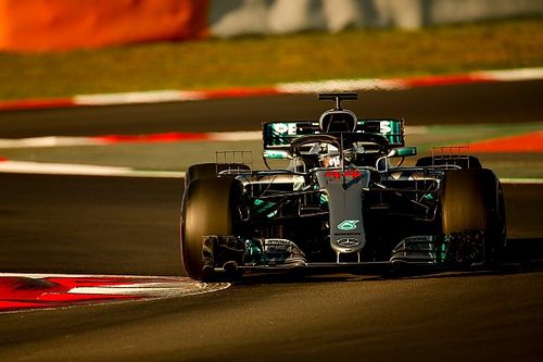 Para Prost, Hamilton inicia la temporada "con una peque&ntilde;a ventaja"