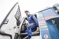 Dakar, camiones, etapa 1: el Kamaz de Nikolaev precede al tr&iacute;o de Iveco Powerstar