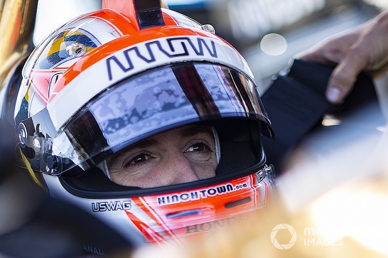 Hinchcliffe lidera práctica con 11 autos en Sebring