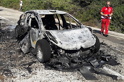 Світлини: Citroen C3 WRC згорів вщент на Ралі Туреччина