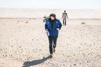 El director del Dakar trat&oacute; de corregir su error indicando el camino a los pilotos