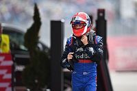 La FIA explica la prohibici&oacute;n del cambio de casco a Kvyat