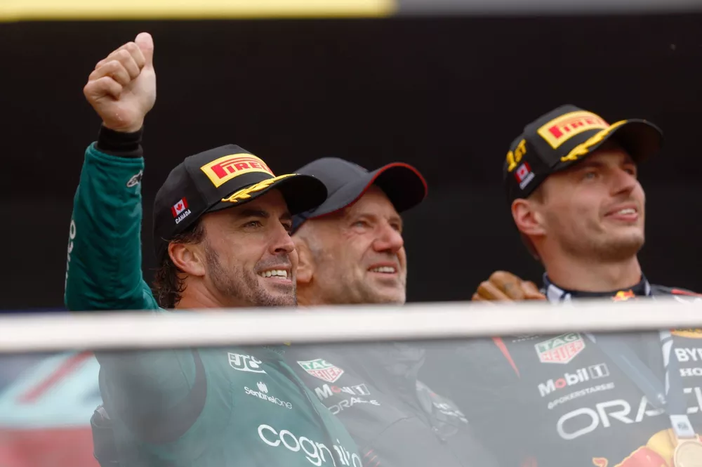 Fernando Alonso, Aston Martin F1 Team, Adrian Newey, Red Bull Racing, Max Verstappen