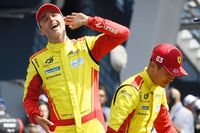 Alonso y Vasseur celebran la victoria de Robert Kubica en Le Mans