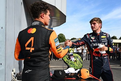 Norris tiene 'mucho respeto' por Max Verstappen tras su participaci&oacute;n en la NLS