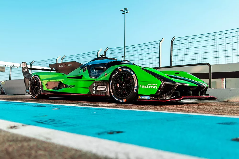 Lamborghini LMDh in action