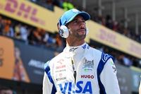 Ricciardo encuentra "tranquilidad" al estrenar chasis en China