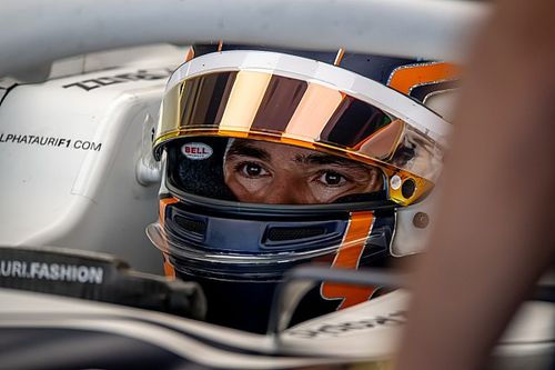De Vries klokt testkilometers op Imola in aanloop naar Formule 1-debuut