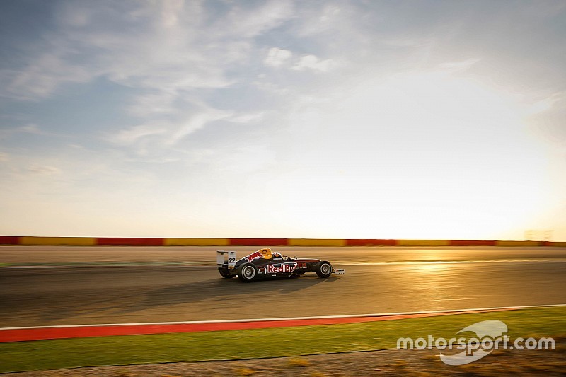 SMP F4: Verschoor op pole in Moskou