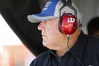 Para A.J. Foyt, "el simracing es una p&eacute;rdida de tiempo