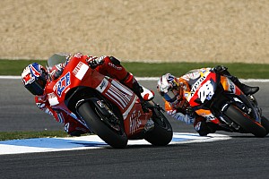 casey-stoner-ducati-marlboro-t.jpg
