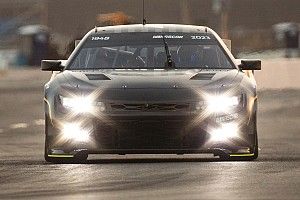 Le Mans | La Camaro NASCAR-Garage 56 prova i fari a Daytona