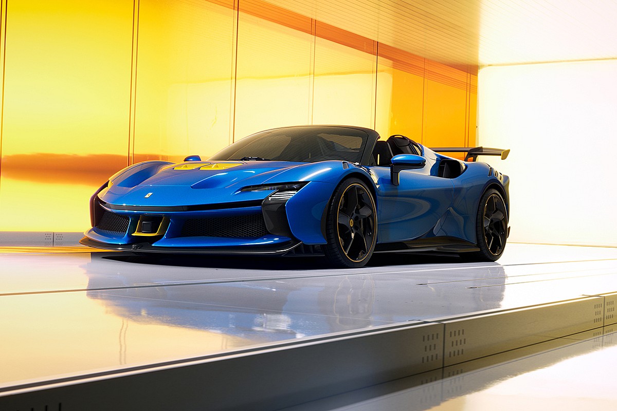 フェラーリ　ノートホルダー　希少 フェラーリ ノートホルダー 希少 フェラーリ ノートホルダー