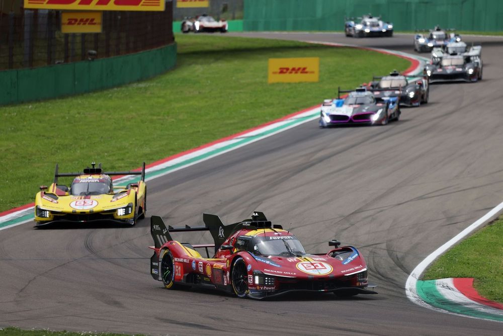 #51 Ferrari AF Corse Ferrari 499P: Alessandro Pier Guidi, James Calado, Antonio Giovinazzi, #83 AF Corse Ferrari 499P: Robert Kubica, Yifei Ye, Philip Hanson