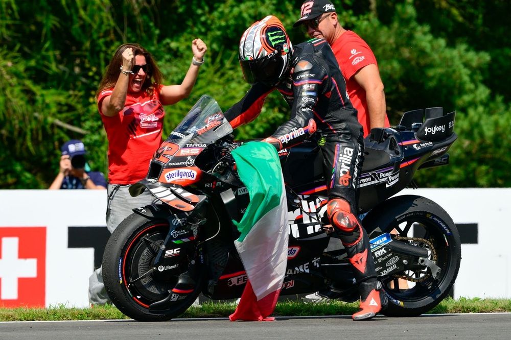 Marco Bezzecchi, Aprilia Racing