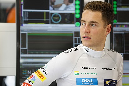 Vandoorne se pone de ejemplo a Magnussen para reconducir su carrera en F1
