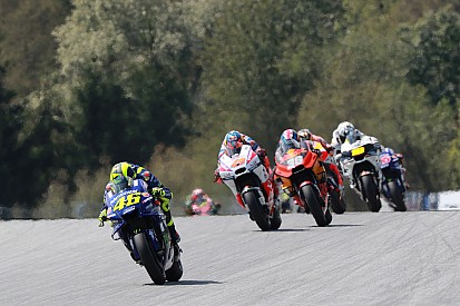 Rossi: personalidade e experiência ajudam nas dificuldades