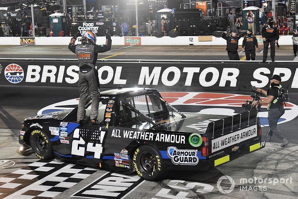 Race winner Sam Mayer, GMS Racing, Chevrolet Silverado Armour Guard