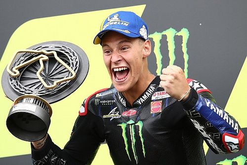 Quartararo dominant op Silverstone, Espargaro scoort eerste Aprilia-podium