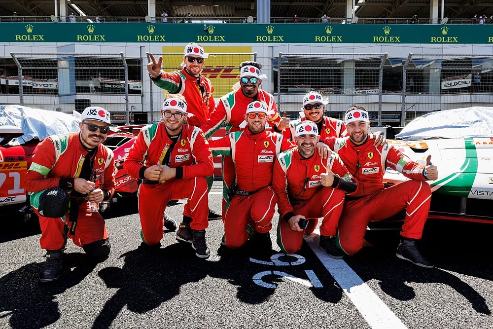 AF Corse crew