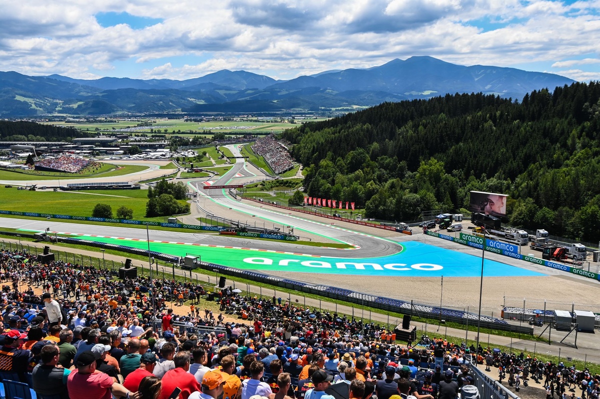 Our F1 writers rank their favourite F1 circuits