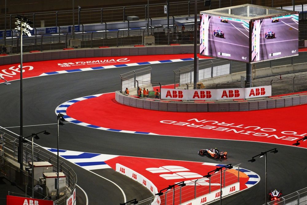 Taylor Barnard, McLaren Formula E Team