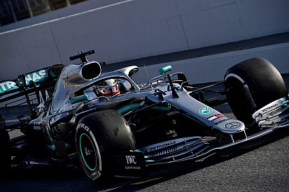 Hamilton vede la Ferrari in vantaggio, ma avverte: "Ho la squadra migliore, non ci spaventa la sfida"