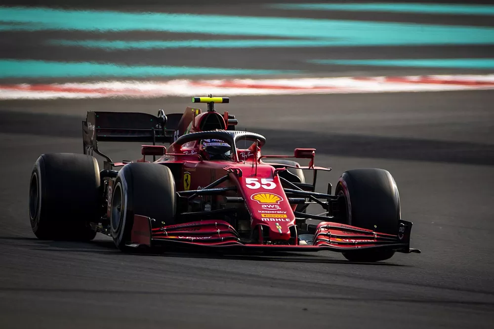 Carlos Sainz Jr., Ferrari SF21