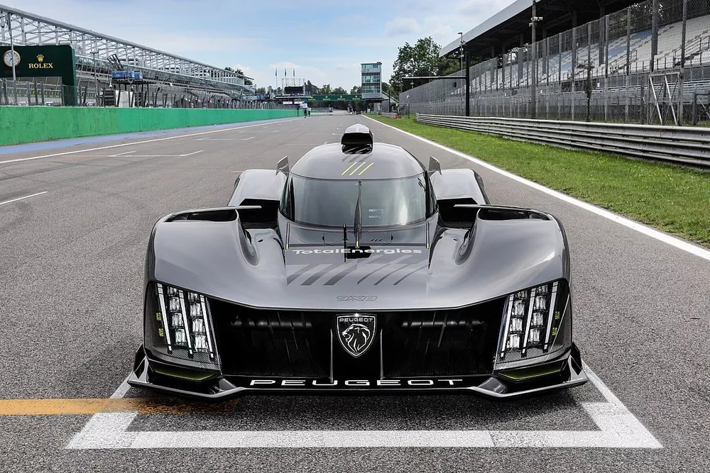 Peugeot Hypercar 9X8
