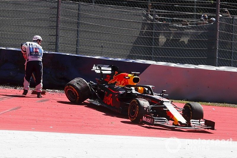 Max Verstappen, Red Bull Racing RB15 after the crash