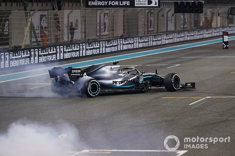 Race winner Lewis Hamilton, Mercedes AMG F1 W10
