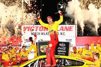 NASCAR All-Star Race: Joey Logano gana la carrera y el mill&oacute;n de d&oacute;lares