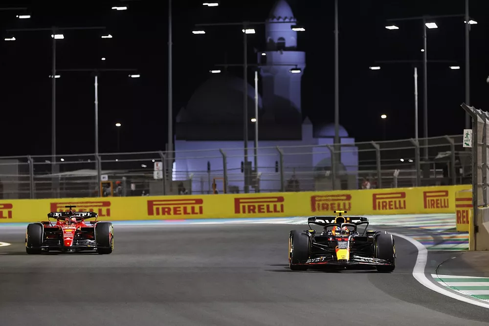 Sergio Perez, Red Bull Racing RB19, Charles Leclerc, Ferrari SF-23