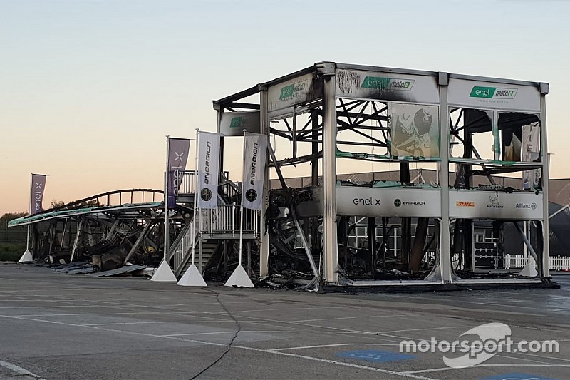 Eerste MotoE-race komt te vervallen na brand in Jerez