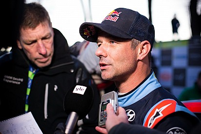 Loeb protagoniza un fuerte accidente en un test en Suecia