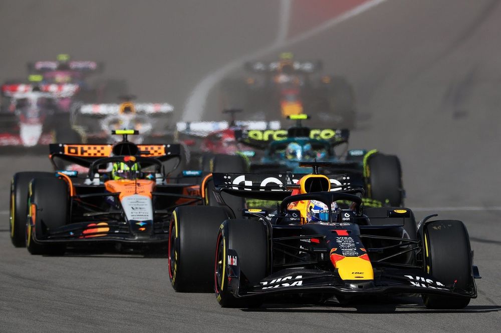 Lando Norris, McLaren, Max Verstappen, Red Bull Racing