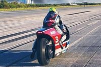 Max Biaggi bate el r&eacute;cord de velocidad m&aacute;xima de una moto el&eacute;ctrica