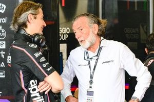 "Mi misi&oacute;n es dar una oportunidad al piloto, que siempre salga con vida del circuito"