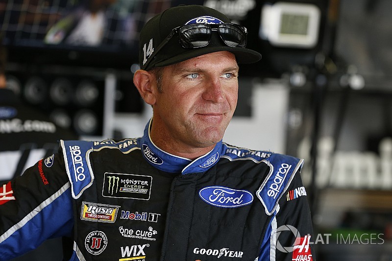 Clint Bowyer leads first practice at Sonoma as Ford sweeps top three