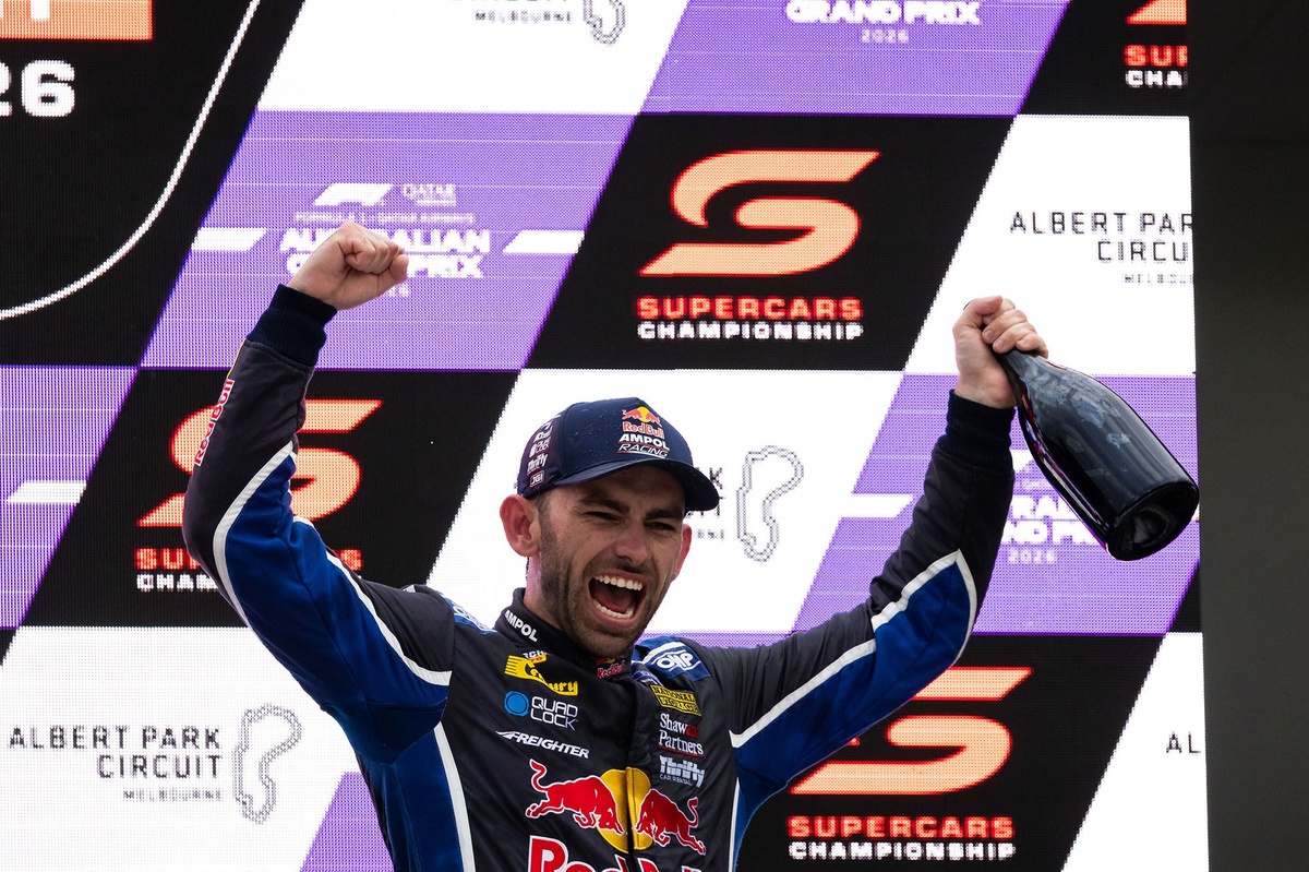 Supercars Melbourne: Broc Feeney takes points lead after Albert Park win
