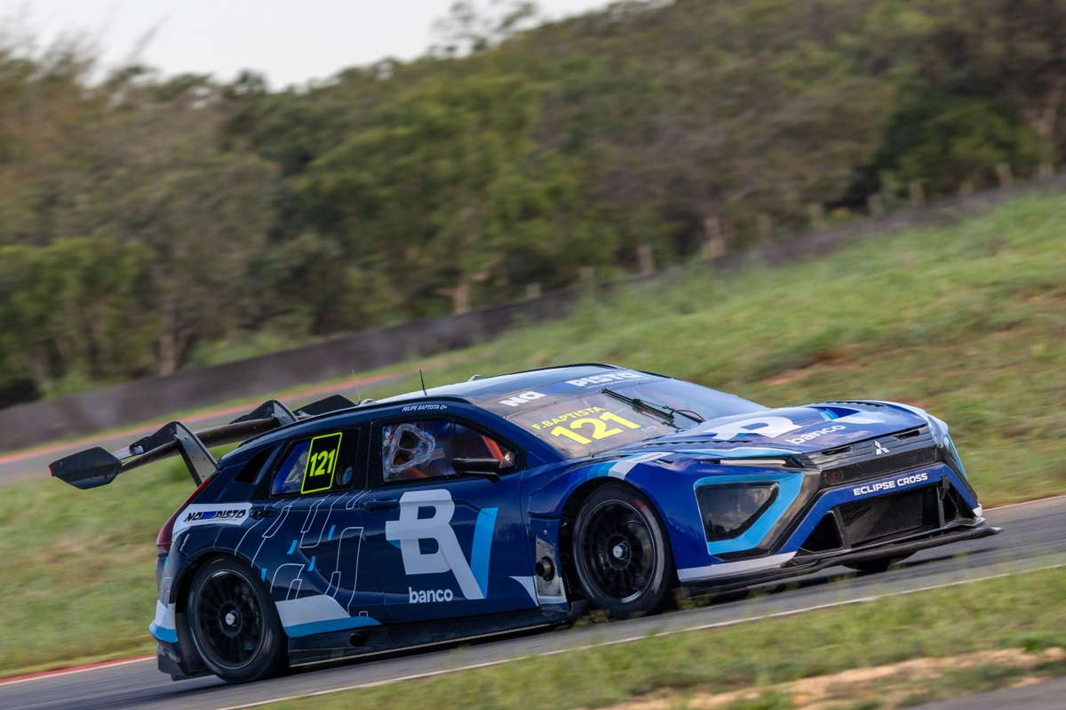 Stock Car: Felipe Baptista vence corrida principal do Velocitta marcada por acidente entre Foresti e Campos; assista
