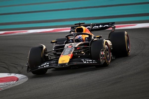 F1 - Verstappen nega 'clich&ecirc;' sobre paternidade e automobilismo: "Lily n&atilde;o me deixou mais lento"