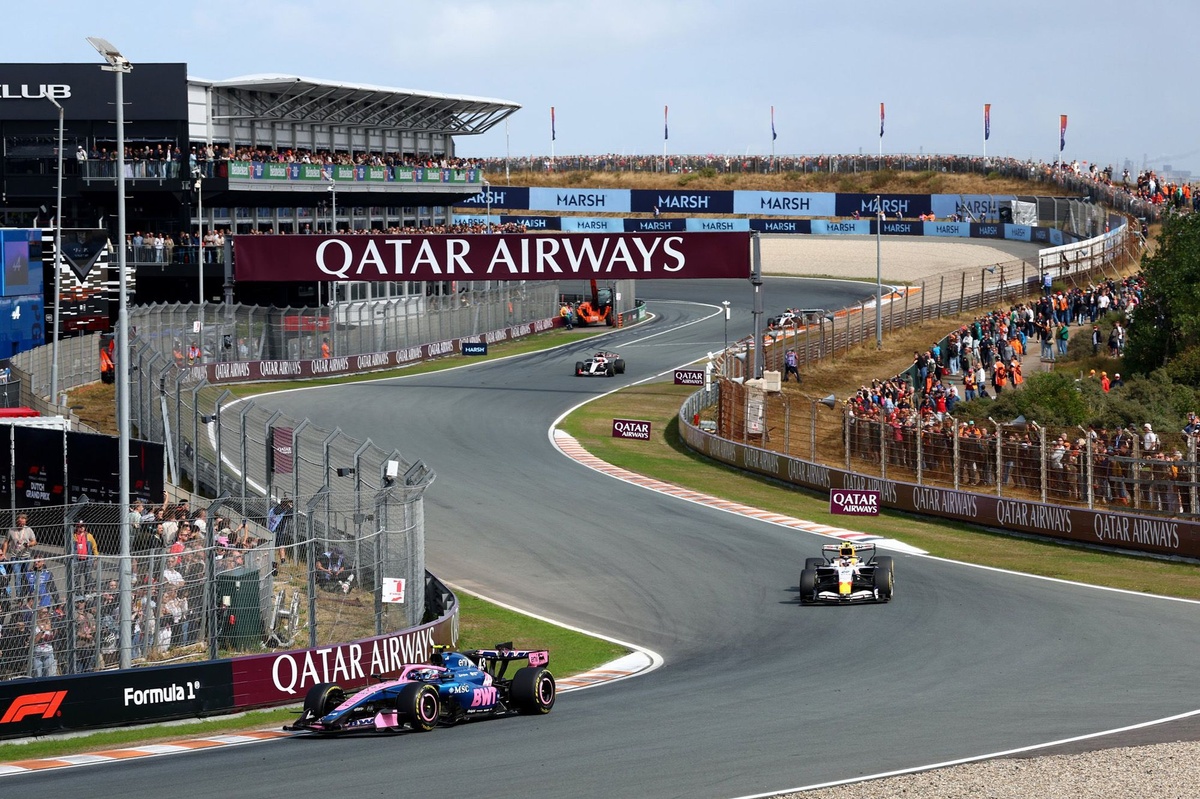 Max Verstappen Edges Lewis Hamilton to Take Dutch GP Pole Position