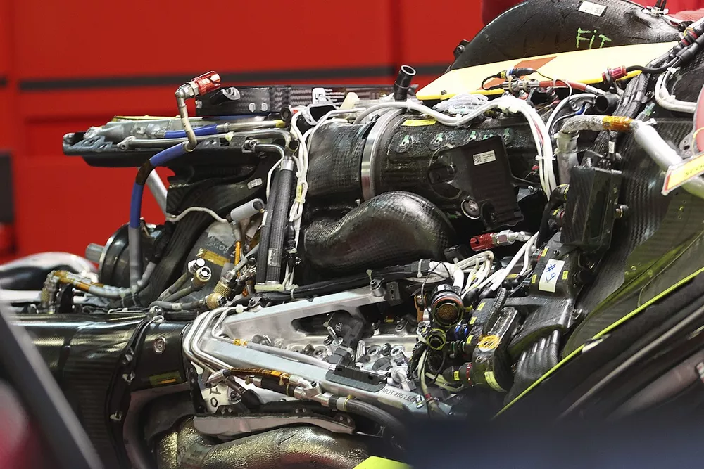 Motor del Ferrari SF21