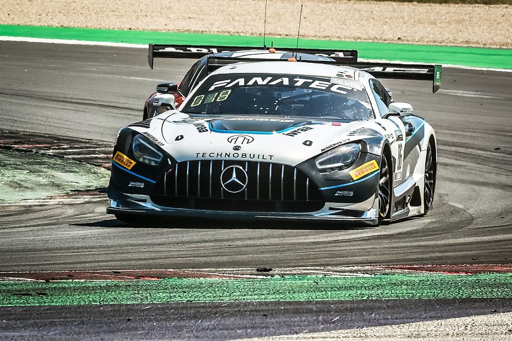 #86 AKKODIS ASP Team Mercedes-AMG GT3: Igor Walilko, Petru Umbrarescu